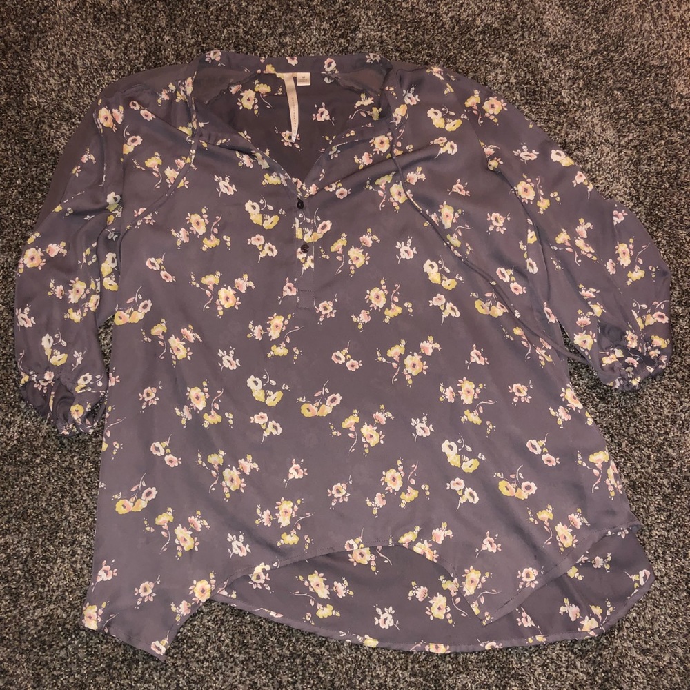 🌺 Lauren Conrad Floral Top